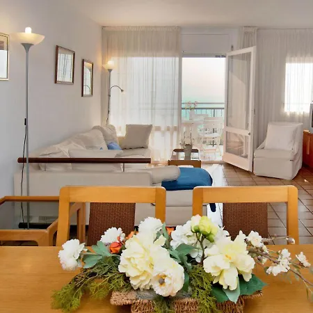 Edificio Blanqueries-1 Calella